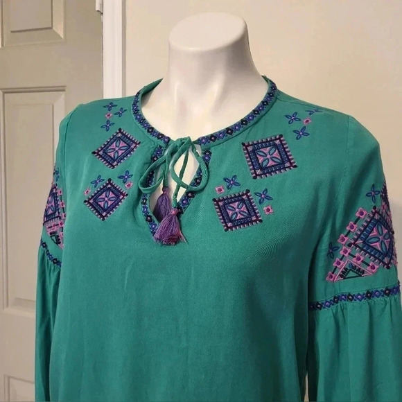 Southern Tide Sienna Tassel Embroidered Boho Beachy Chic Casual Flowy Blouse(S) - Picture 7 of 11